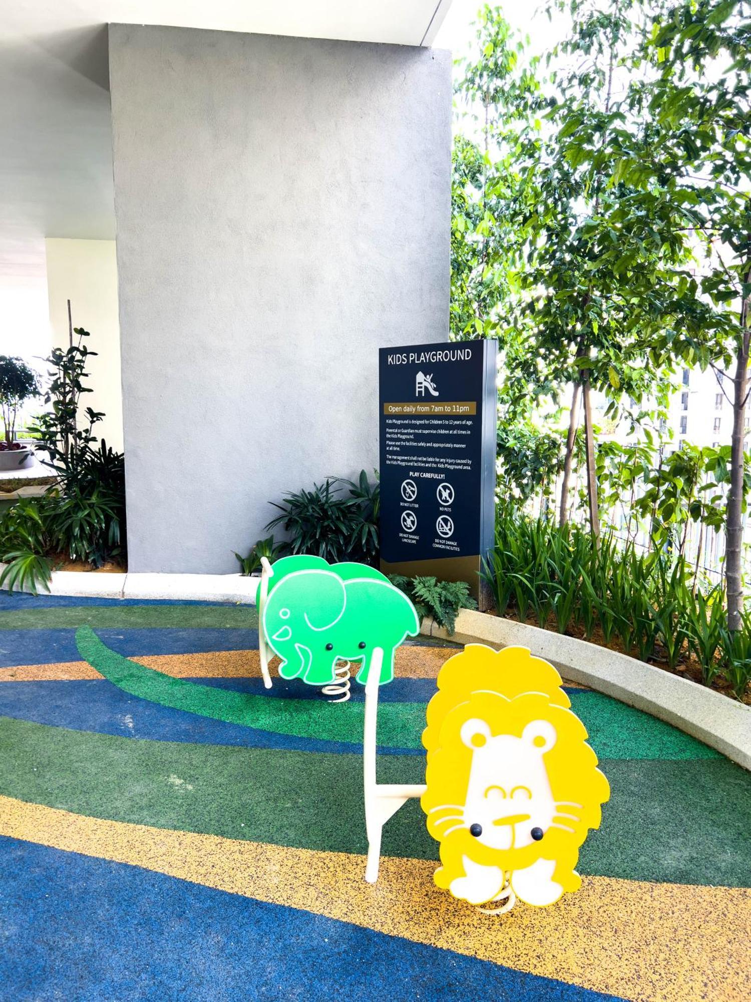Premier Kl - Bangsar South - King Bed - Work Space - Near Lrt, Ve, Conexxion Pangsapuri *