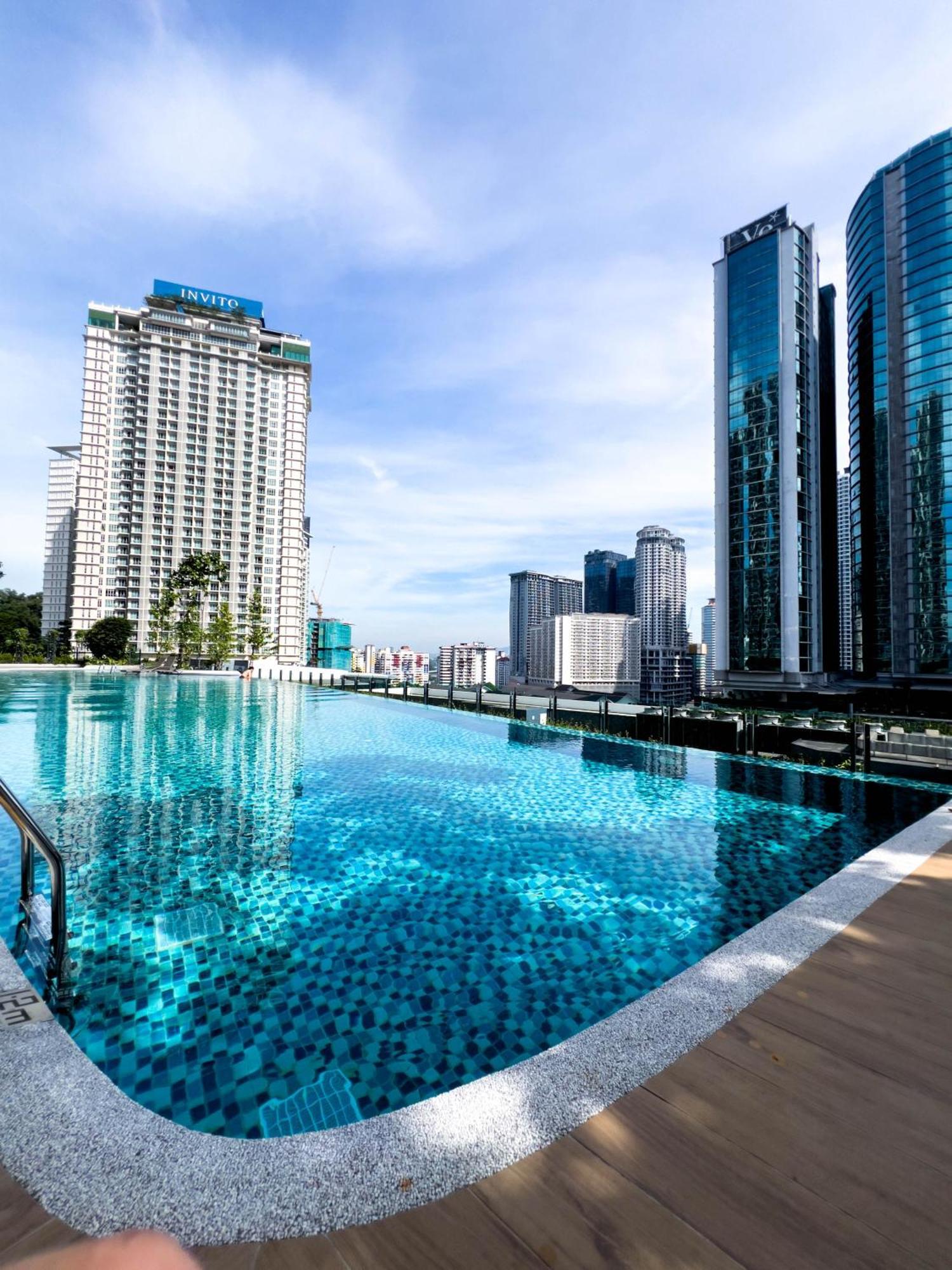 Premier Kl - Bangsar South - King Bed - Work Space - Near Lrt, Ve, Conexxion Pangsapuri
