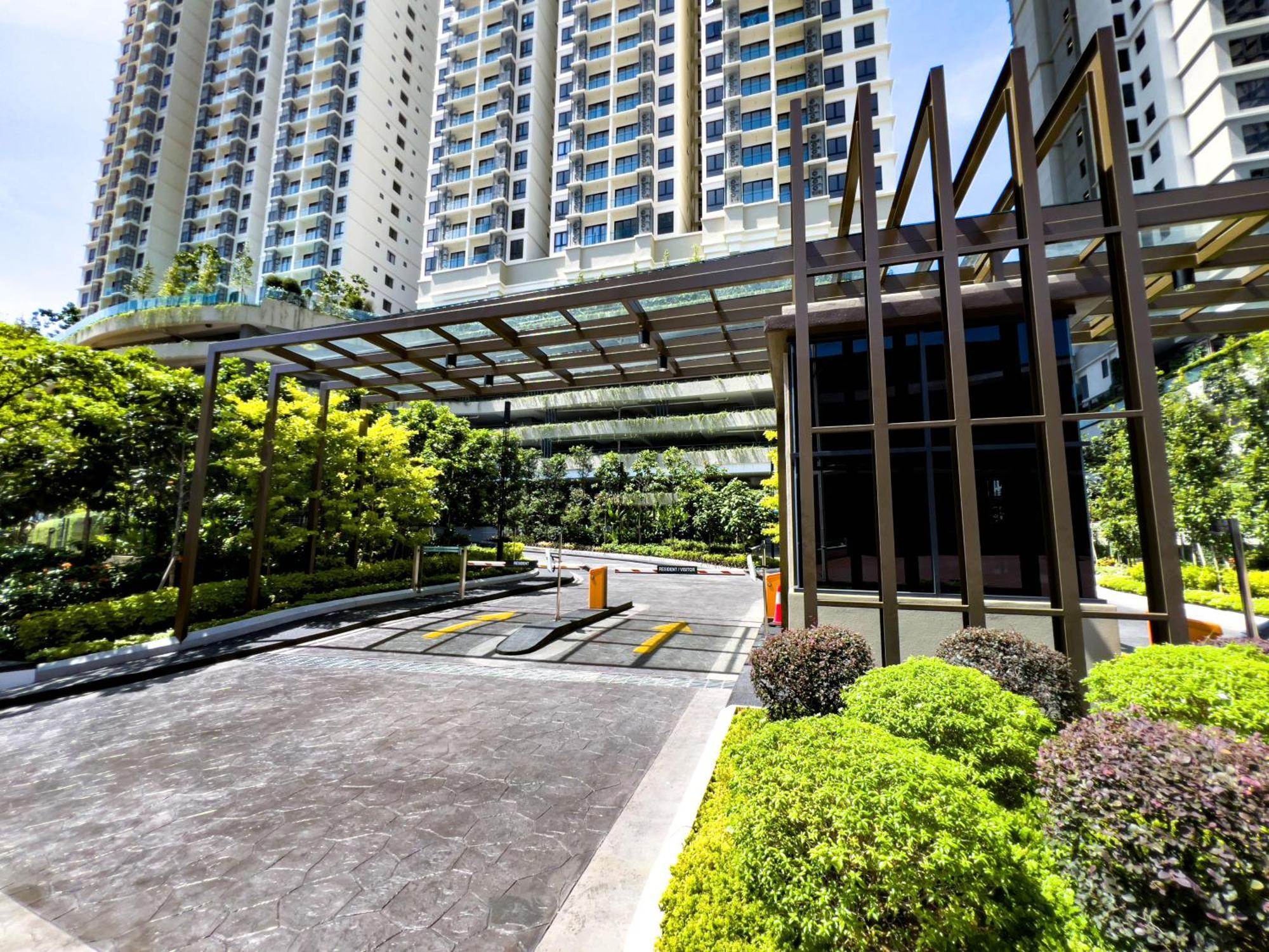 Pangsapuri Premier Kl - Bangsar South - King Bed - Work Space - Near Lrt, Ve, Conexxion