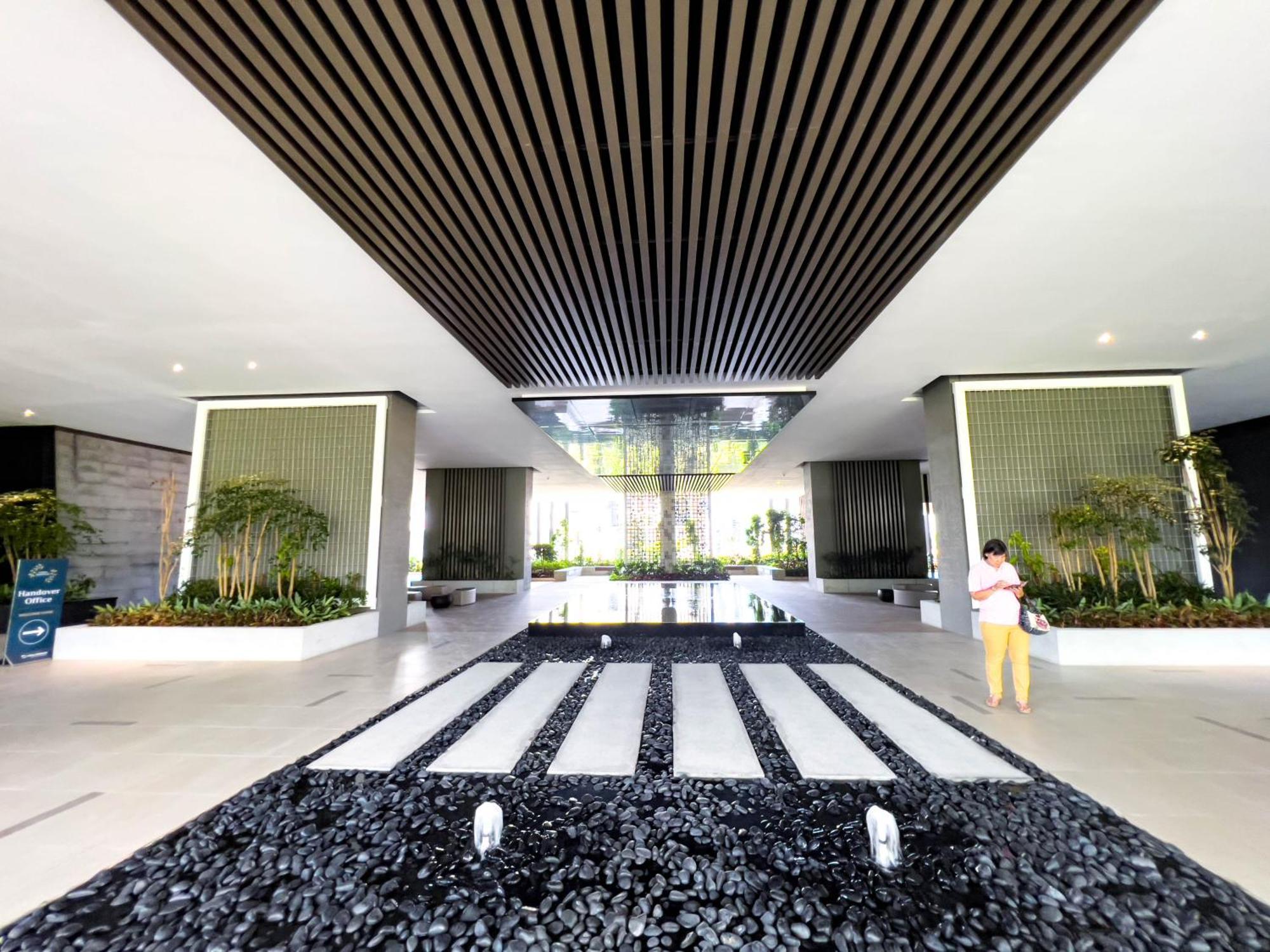 Premier Kl - Bangsar South - King Bed - Work Space - Near Lrt, Ve, Conexxion Pangsapuri