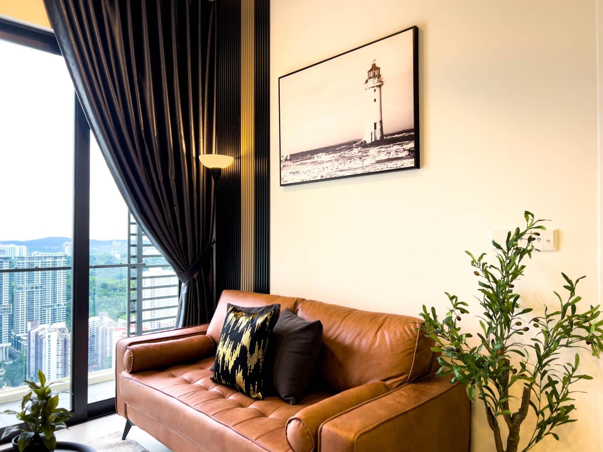 Premier Kl - Bangsar South - King Bed - Work Space - Near Lrt, Ve, Conexxion Pangsapuri Kuala Lumpur