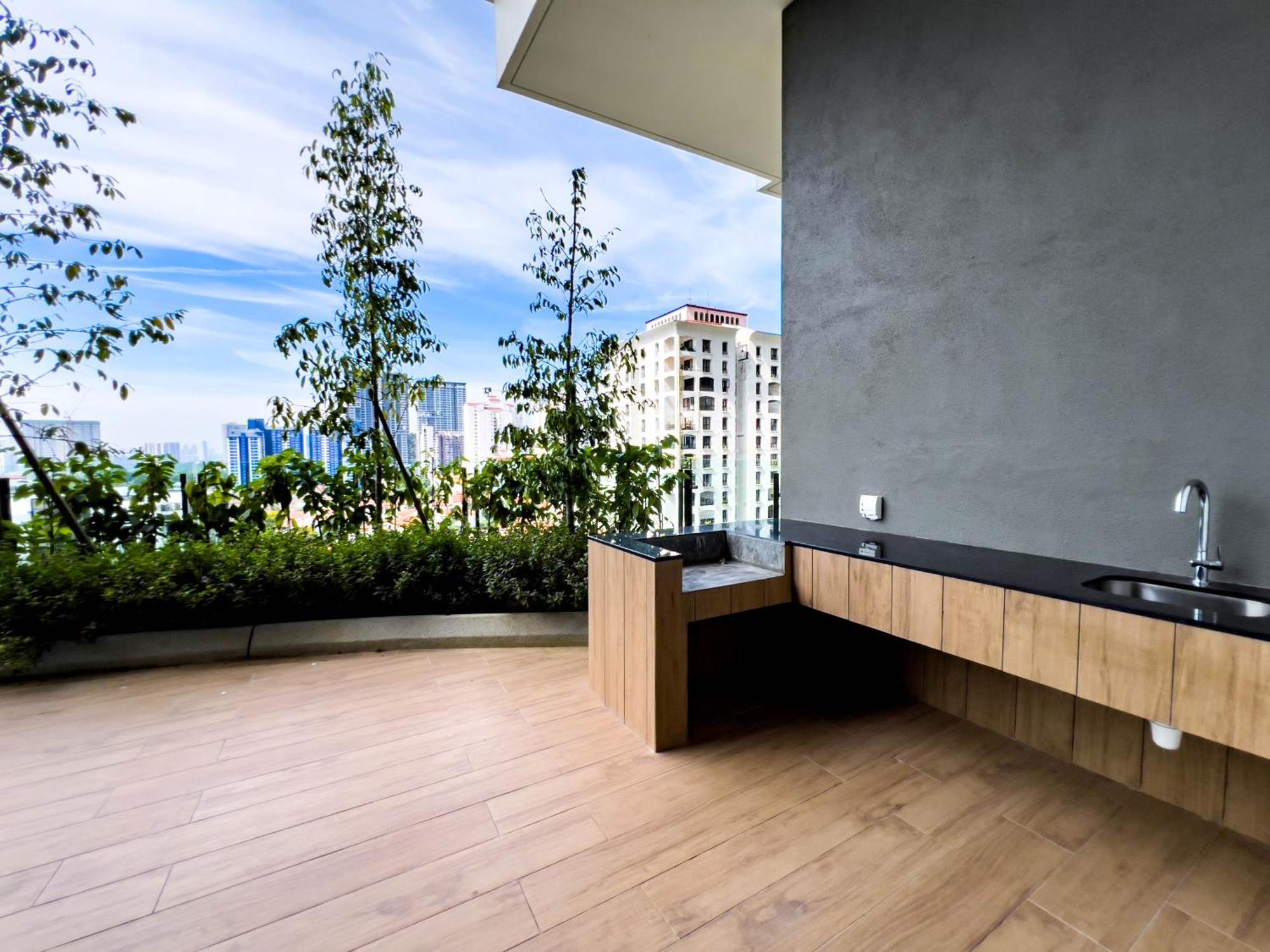 Premier Kl - Bangsar South - King Bed - Work Space - Near Lrt, Ve, Conexxion Pangsapuri