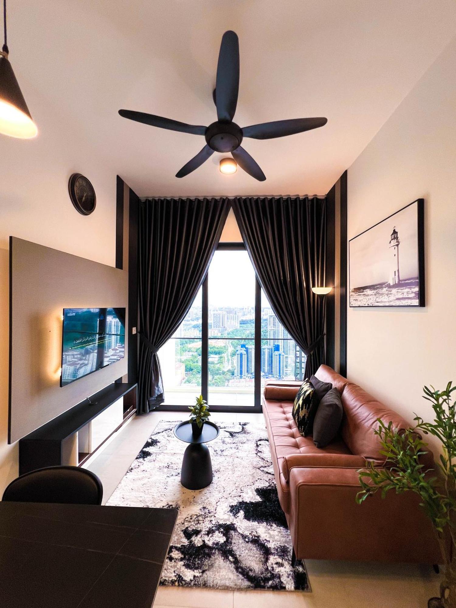 Appartement Premier Kl - Bangsar South - King Bed - Work Space - Near Lrt, Ve, Conexxion